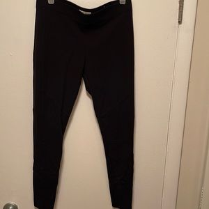 Black slim fit thick leggings Mudd. Size L.